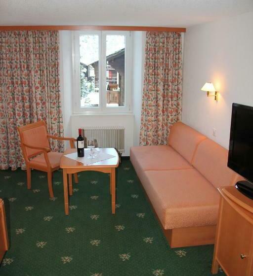 标准间, Portjengrat