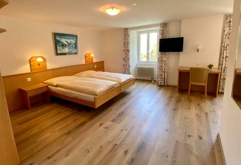 标准间, Portjengrat