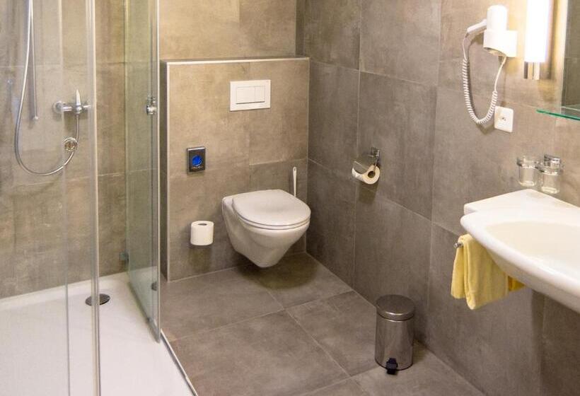 带2个卧室的公寓, Portjengrat