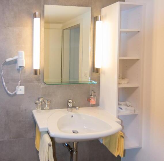 带2个卧室的公寓, Portjengrat