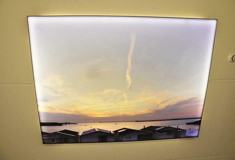 デラックスルーム, Rauw Aan De Kade