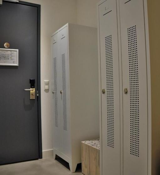 コンフォートルーム, Rauw Aan De Kade