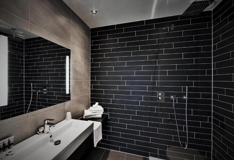 コンフォートルーム, Rauw Aan De Kade