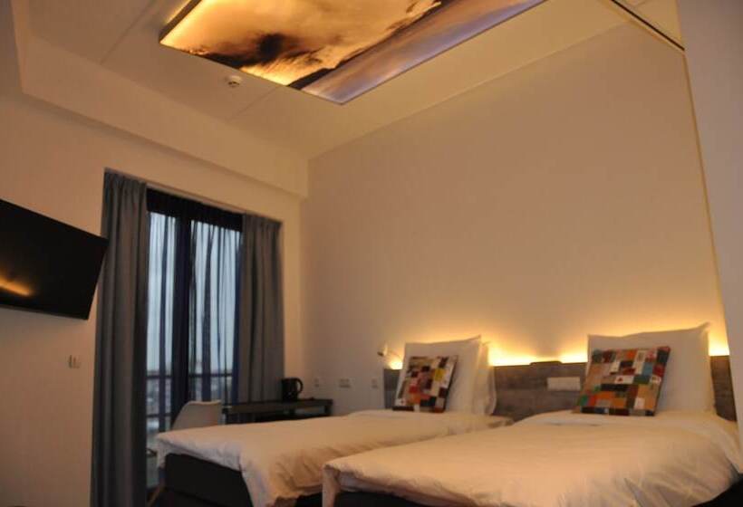 デラックスルーム, Rauw Aan De Kade