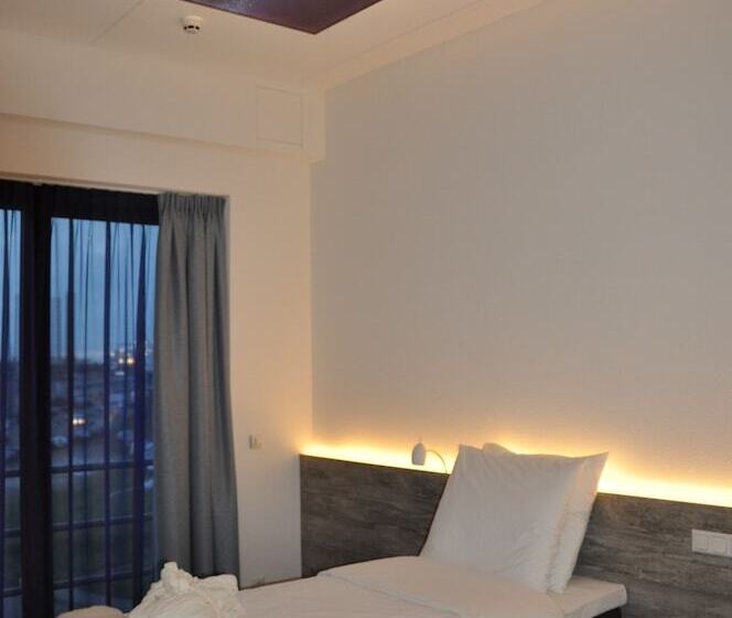 デラックスルーム, Rauw Aan De Kade