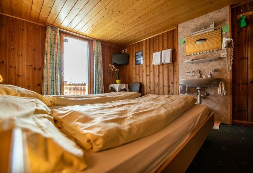 バス共有のスタンダードルーム, Weisshorn