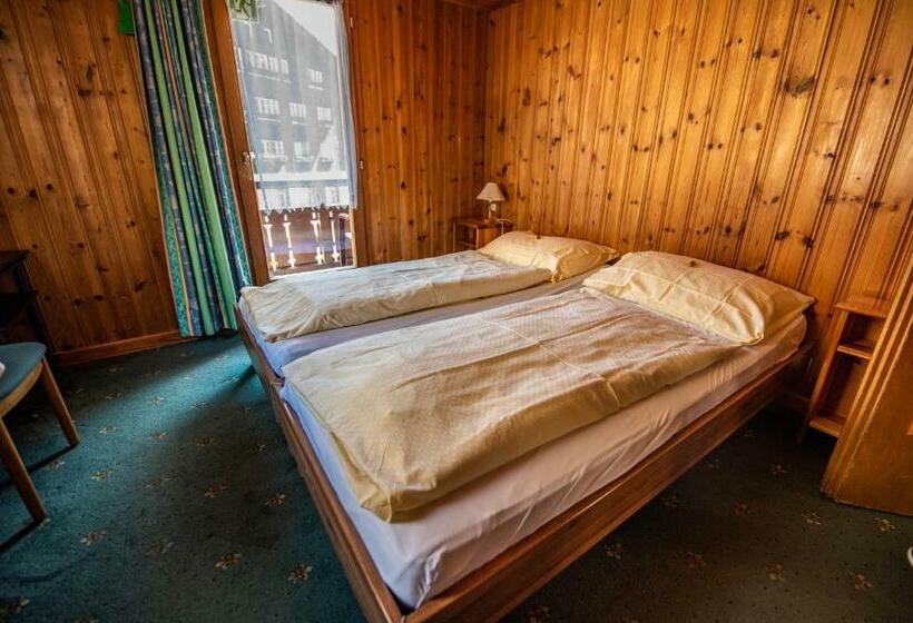 バス共有のスタンダードルーム, Weisshorn