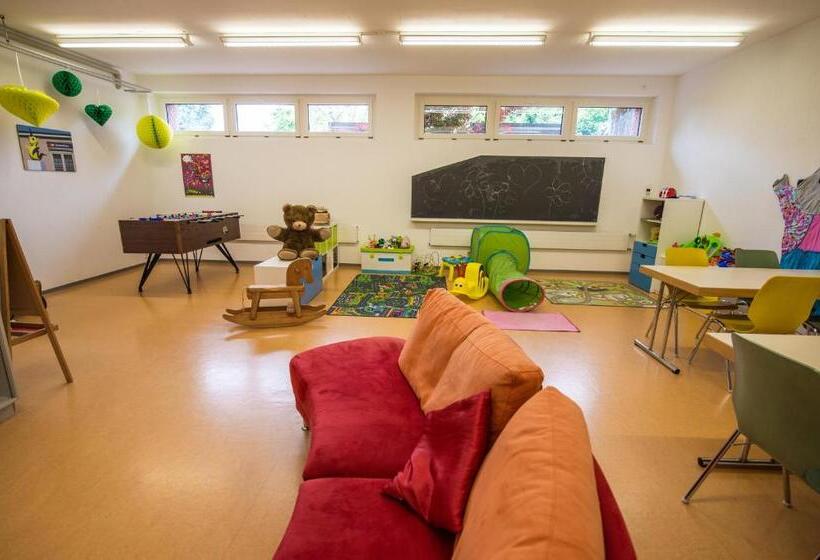 חדר משפחתי, Jugendherberge Romanshorn