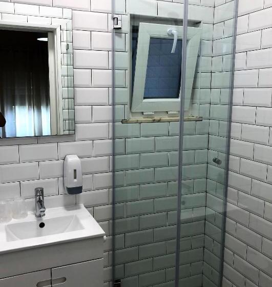 اتاق استاندارد اینتریور, The Capital Boutique B&b