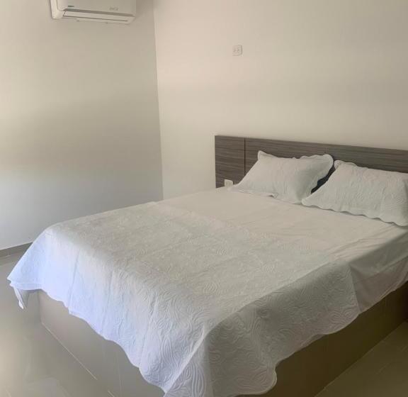 חדר סטנדרט, Wanderlust