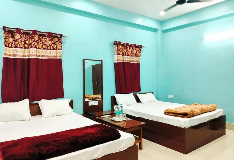 スタンダード４人部屋, Ambika Near Famous Naulakha Temple