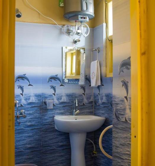 高级大房间, Goroomgo Ghar Bar Boutique Stay Himachal Pradesh   Luxury Room & Mountain View