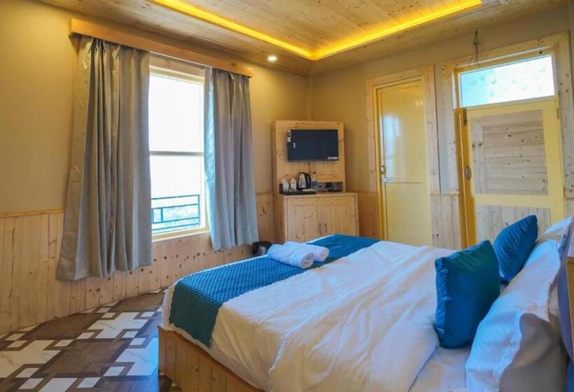 标准间带山景, Goroomgo Ghar Bar Boutique Stay Himachal Pradesh   Luxury Room & Mountain View