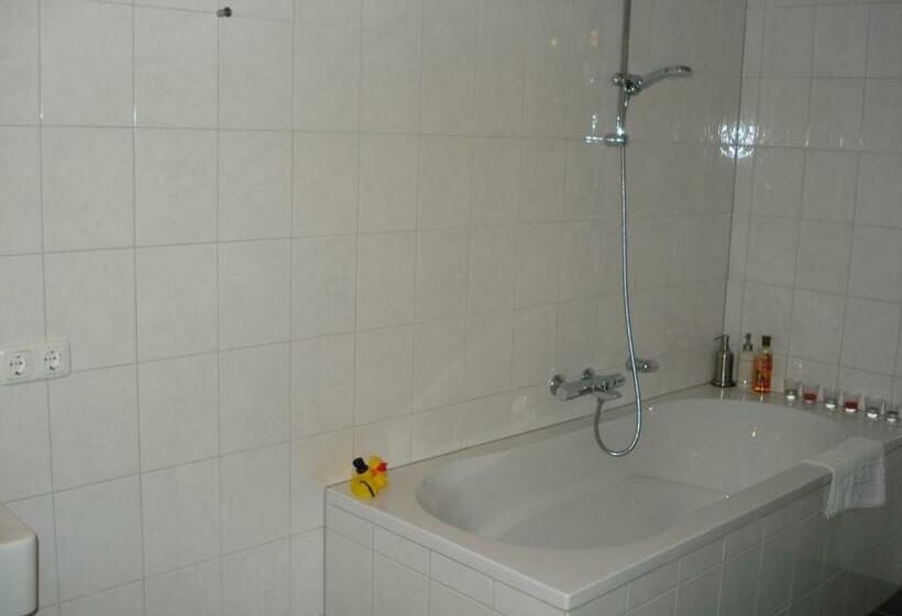 اتاق استاندارد, B & B Leudal