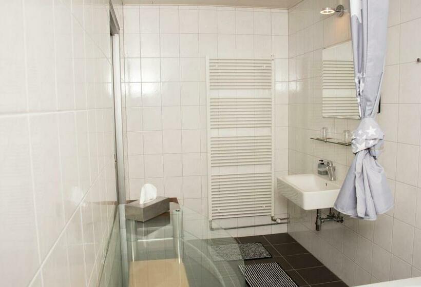 اتاق استاندارد, B & B Leudal