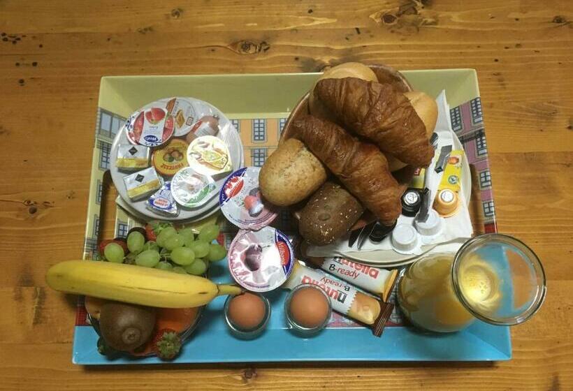 デラックスルーム, Amsterdam House Of Arts & Crafts