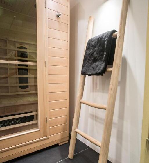 デラックスルーム, Amsterdam House Of Arts & Crafts