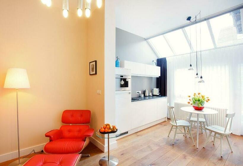 Standard Studio, Blue Tulip Amsterdam