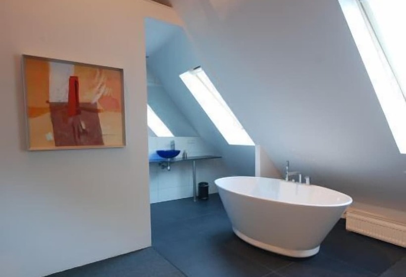 סוויטת ג'וניור, De Vijf Suites