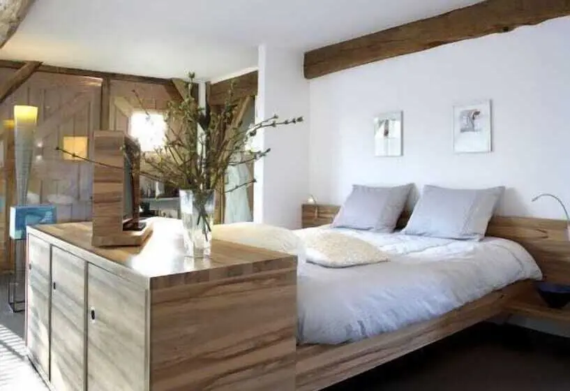 Deluxe-sviitti, De Vijf Suites