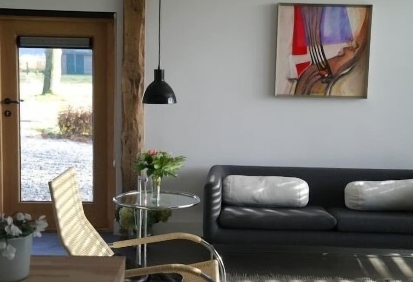 סוויטה דלוקס, De Vijf Suites