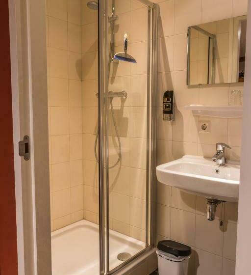 اتاق استاندارد, T Brouwershuis