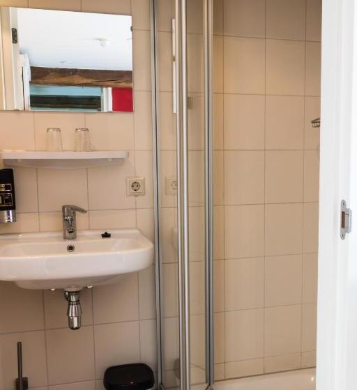 اتاق استاندارد, T Brouwershuis