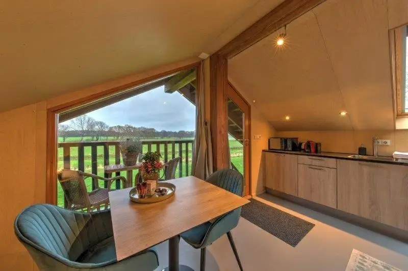 デラックスルーム, Bed & Breakfast De Wandhorst