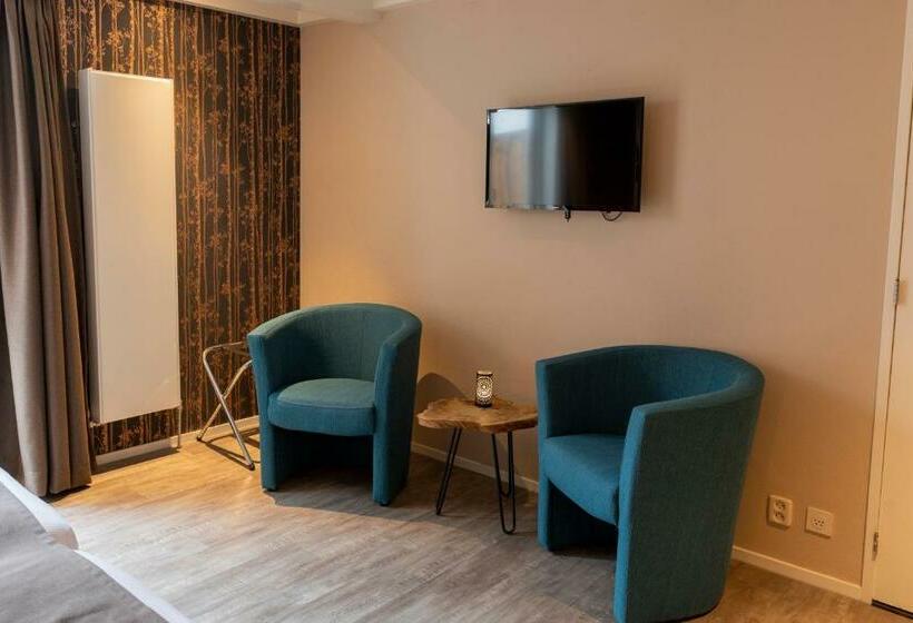 Номер Комфорт, Anna Casparii