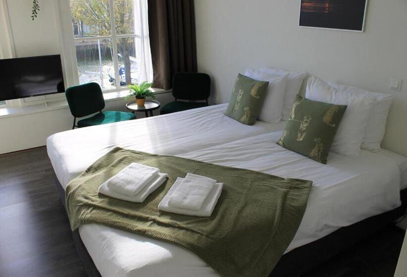 Номер Basic, Anna Casparii