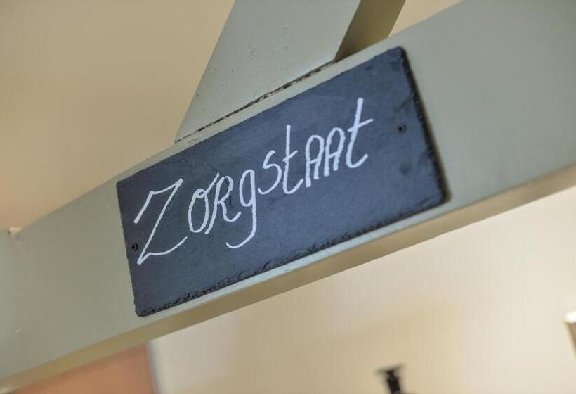 Standard-huone, Frederiksoord