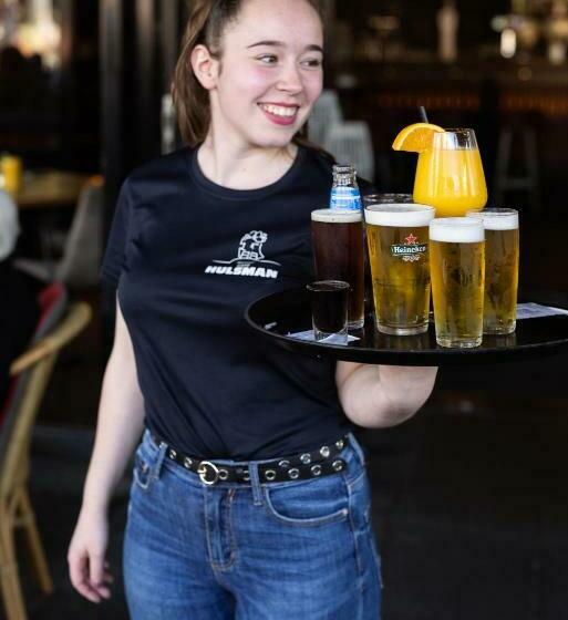 스탠다드 룸, Hulsman