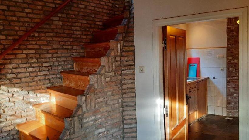 خانه 2 خوابه, Natuurpoort Van Loon