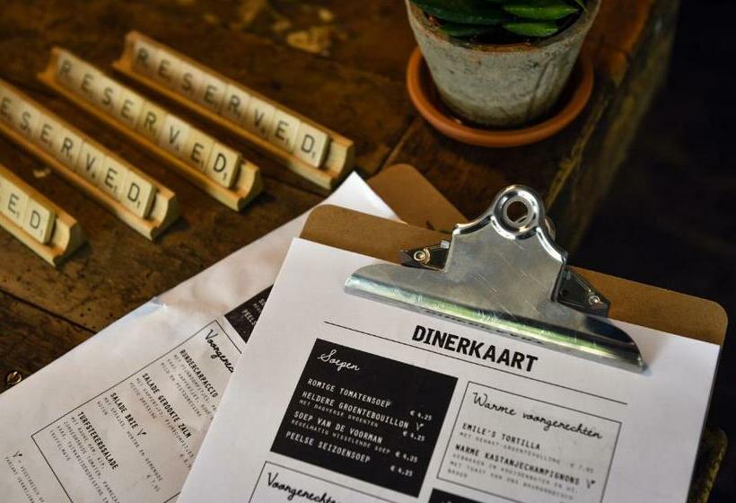 اتاق استاندارد با سرویس بهداشتی مشترک, Restaurant In D Ouwe Peel