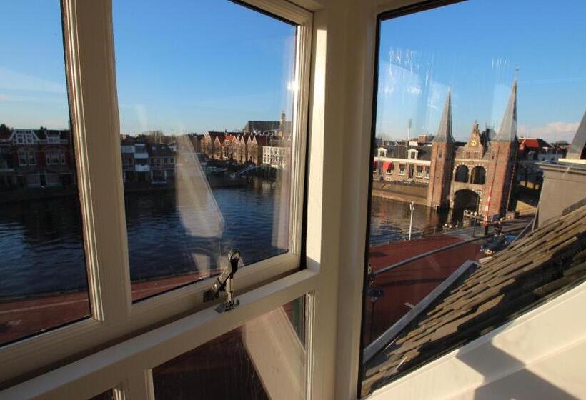 Номер Комфорт, Stadsherberg Sneek