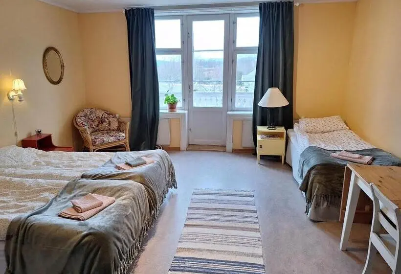 Standard Kolmen Hengen Huone Parveke, Hurdal Gjestegård