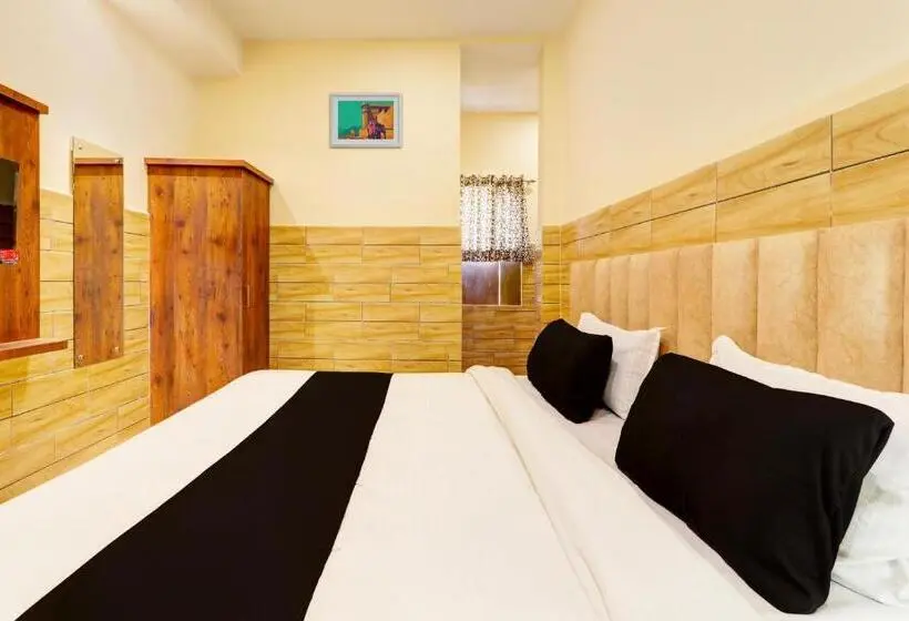 اتاق کلاسیک سه تخته, Super Hotel O Kalpna Inn