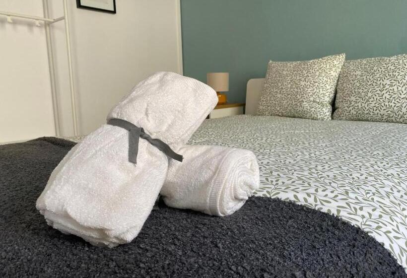 اتاق استاندارد با بالکن, Terrace House