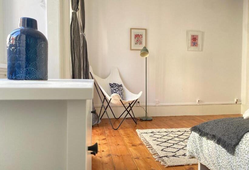 اتاق استاندارد با بالکن, Terrace House