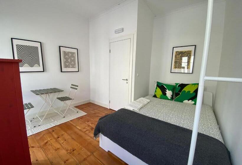 اتاق عادی, Terrace House