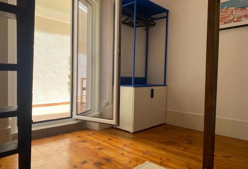 اتاق استاندارد با تراس, Terrace House