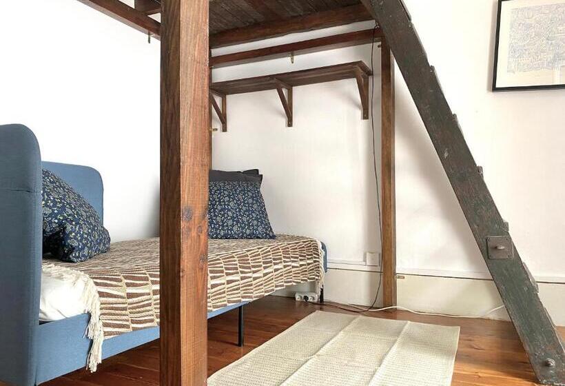 اتاق استاندارد با تراس, Terrace House