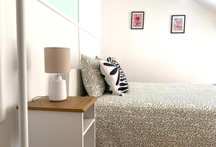 اتاق استاندارد اینتریور, Terrace House