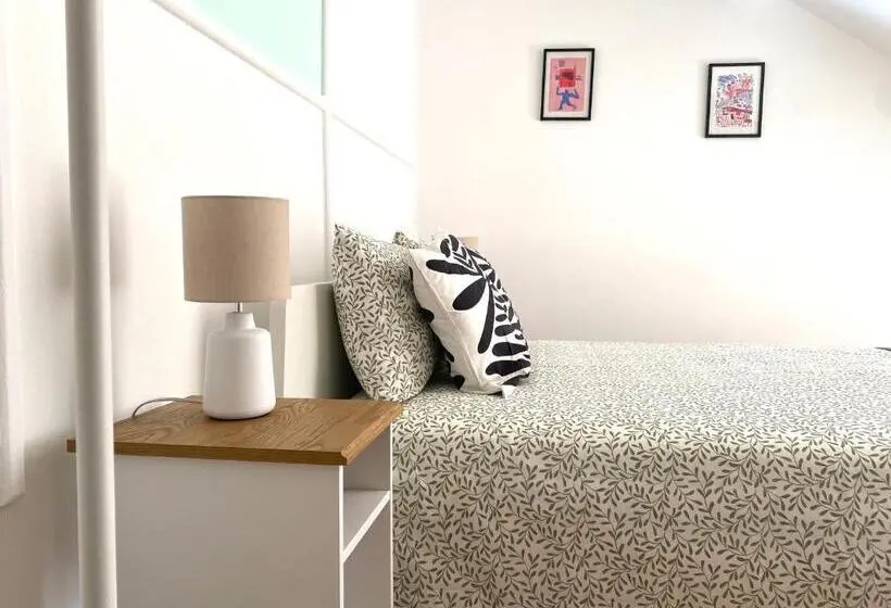 اتاق استاندارد اینتریور, Terrace House