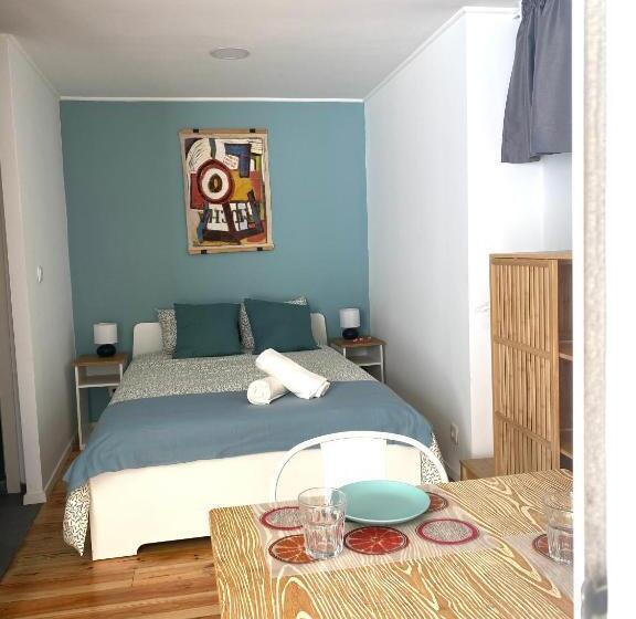 استودیوی استاندارد, Terrace House