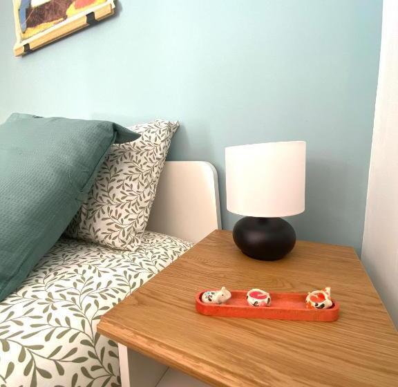 استودیوی استاندارد, Terrace House