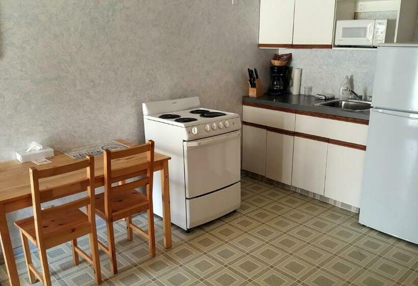 סוויטה, Badlands Motel