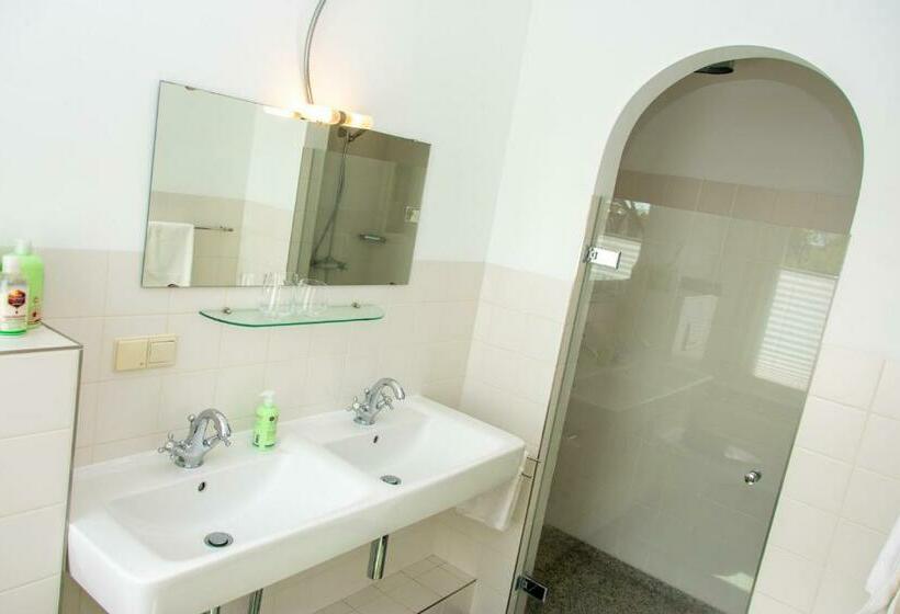 带阳台的豪华间, B&b De Postoari Terschelling