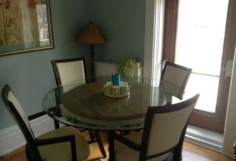 스탠다드 룸, Le 100 St Laurent