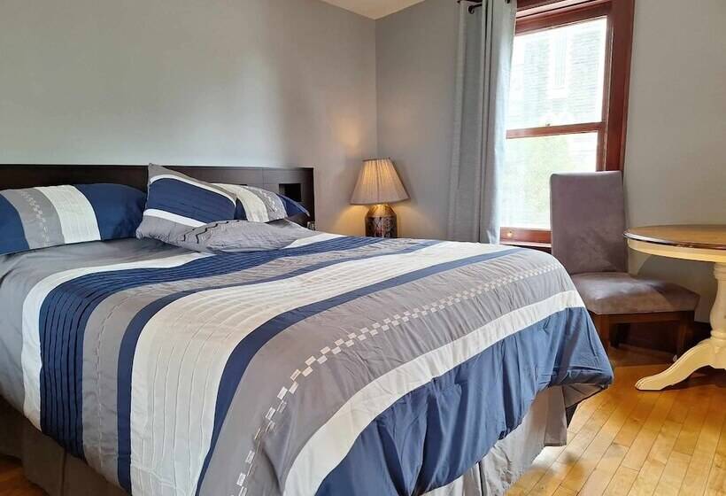 패밀리 룸, Le 100 St Laurent